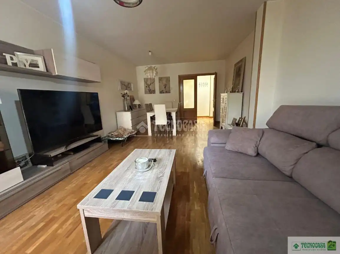 Sala de estar de Piso en venta en Ciudad Real con Aire acondicionado, Calefacción y Piscina comunitaria