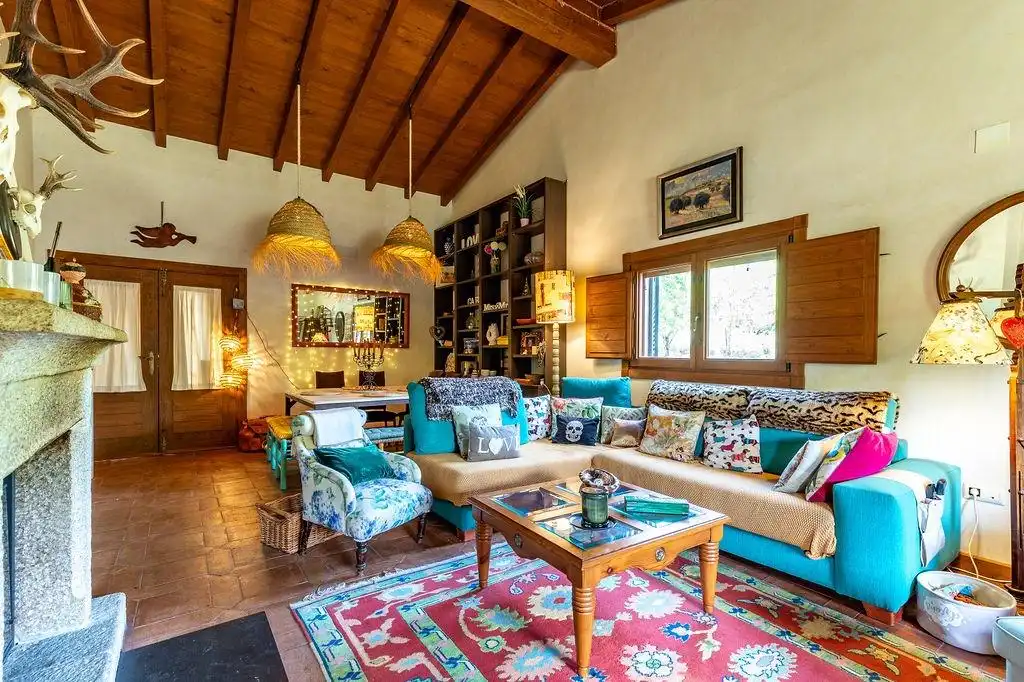 Sala de estar de Finca rústica en venta en Cuacos de Yuste con Jardín privado, Terraza y Piscina