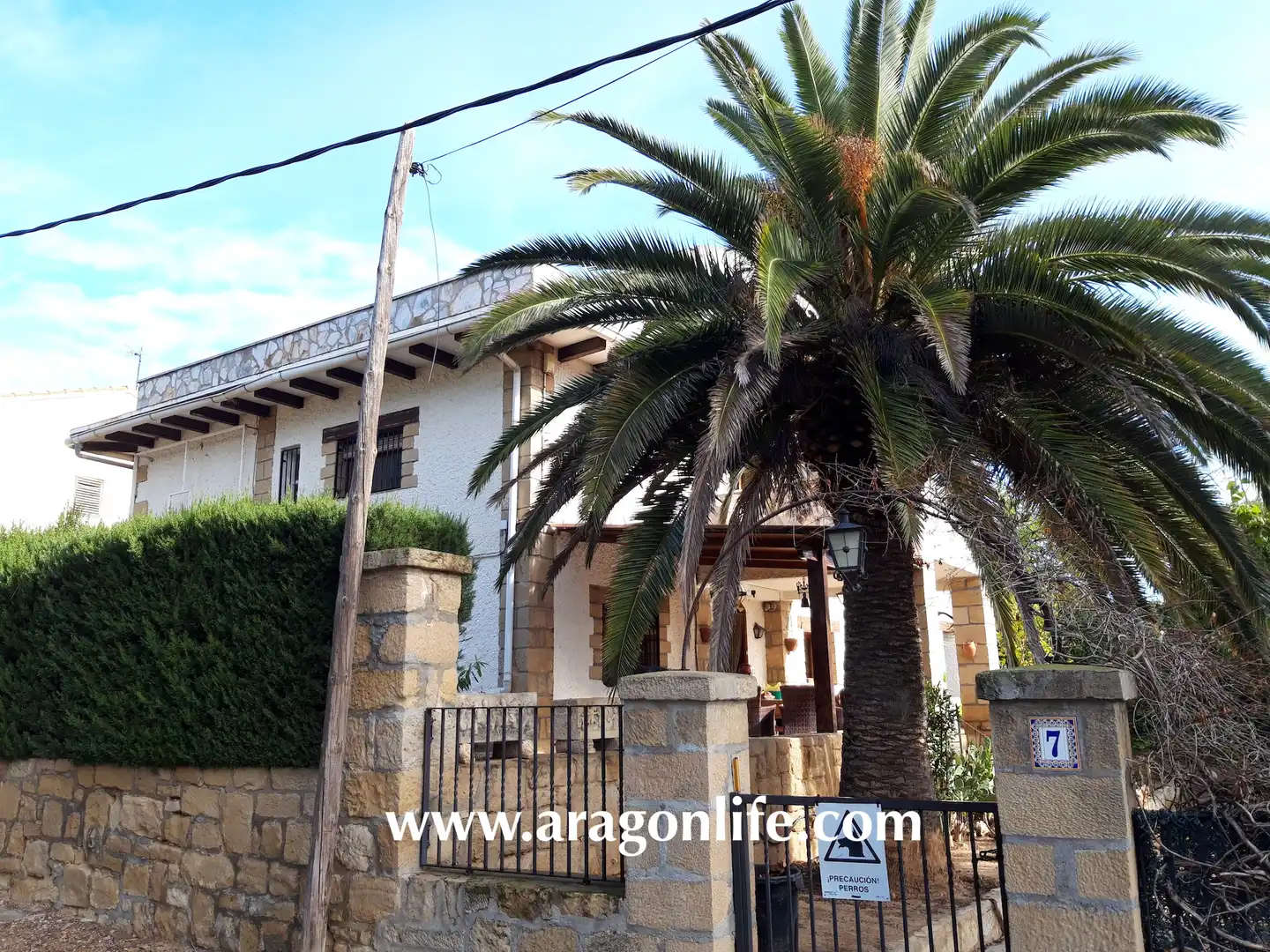 Vista exterior de Casa o xalet en venda en Caspe amb Aire condicionat, Calefacció i Jardí privat