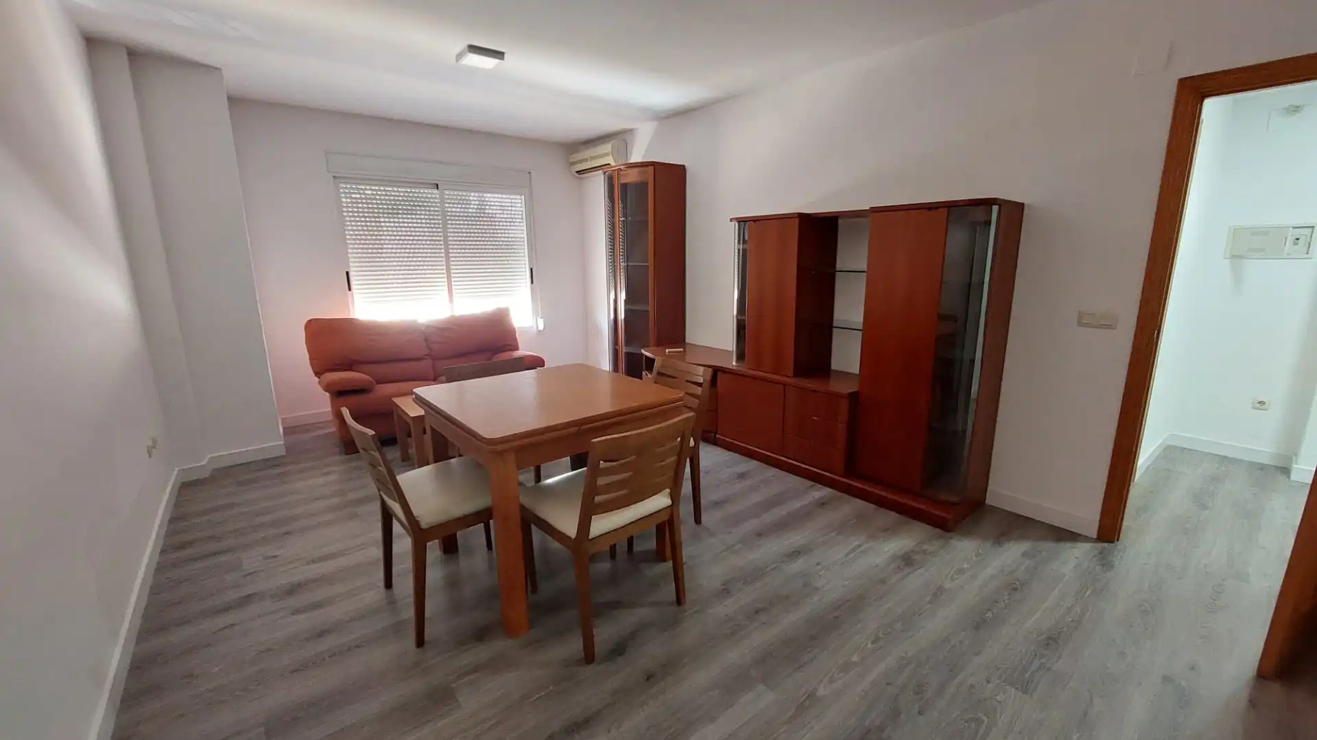 Comedor de Piso de alquiler en Turís con Aire acondicionado y Amueblado