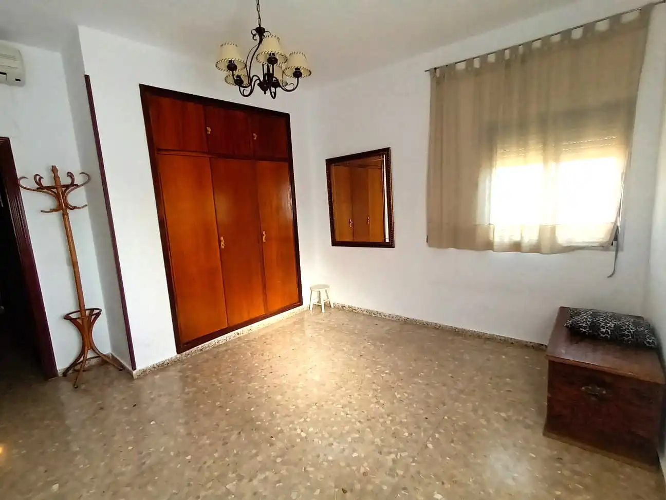 Dormitori de Casa o xalet en venda en Mérida amb Aire condicionat i Terrassa