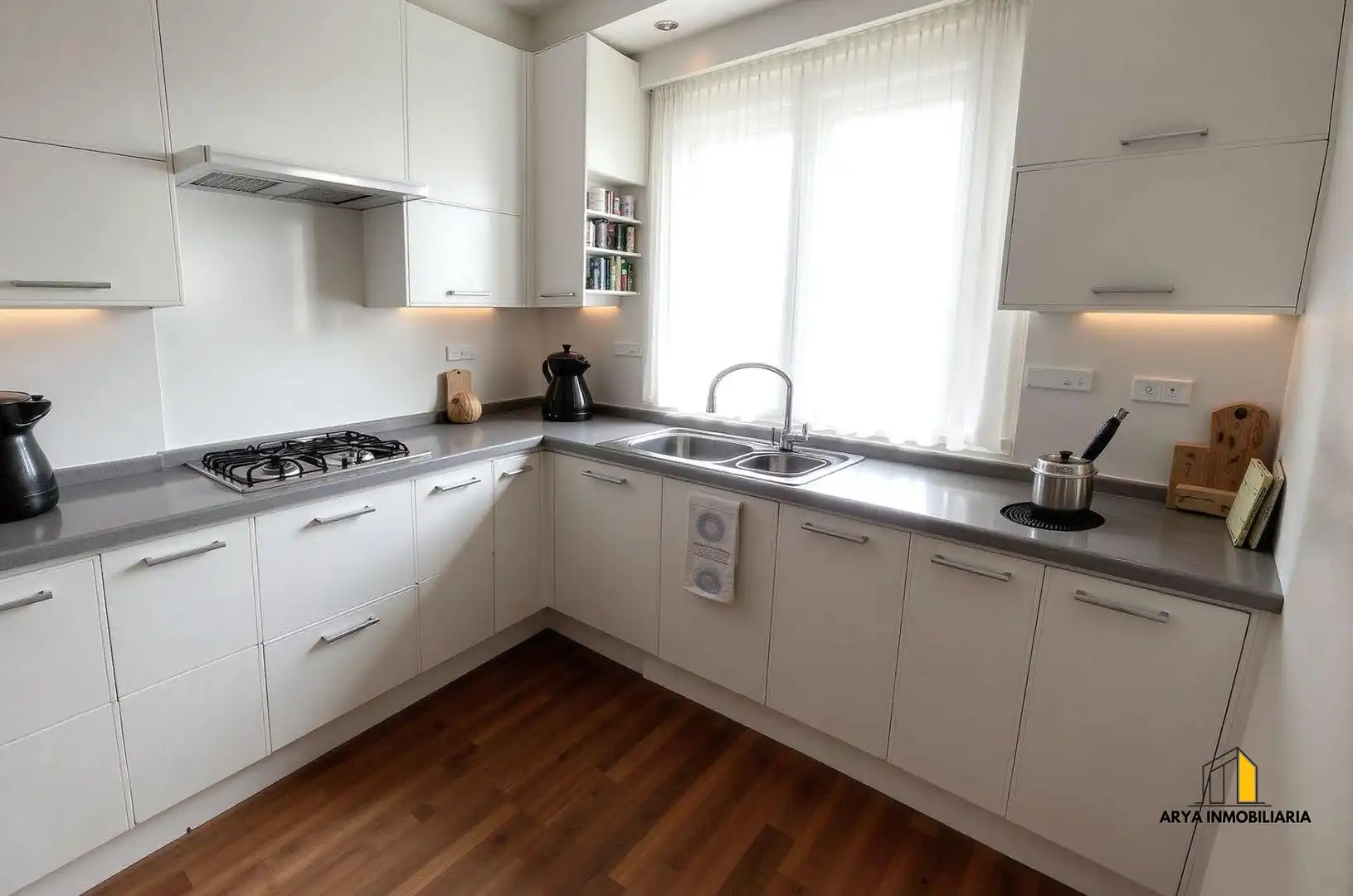 Cocina de Casa o chalet en venta en Galápagos con Jardín privado, Terraza y Trastero