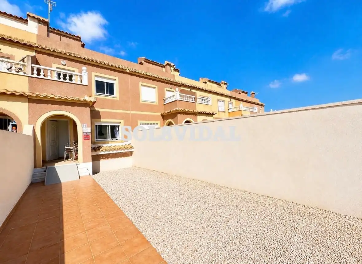 Vista exterior de Casa o chalet en venta en Murcia con Aire acondicionado, Amueblado y Balcón