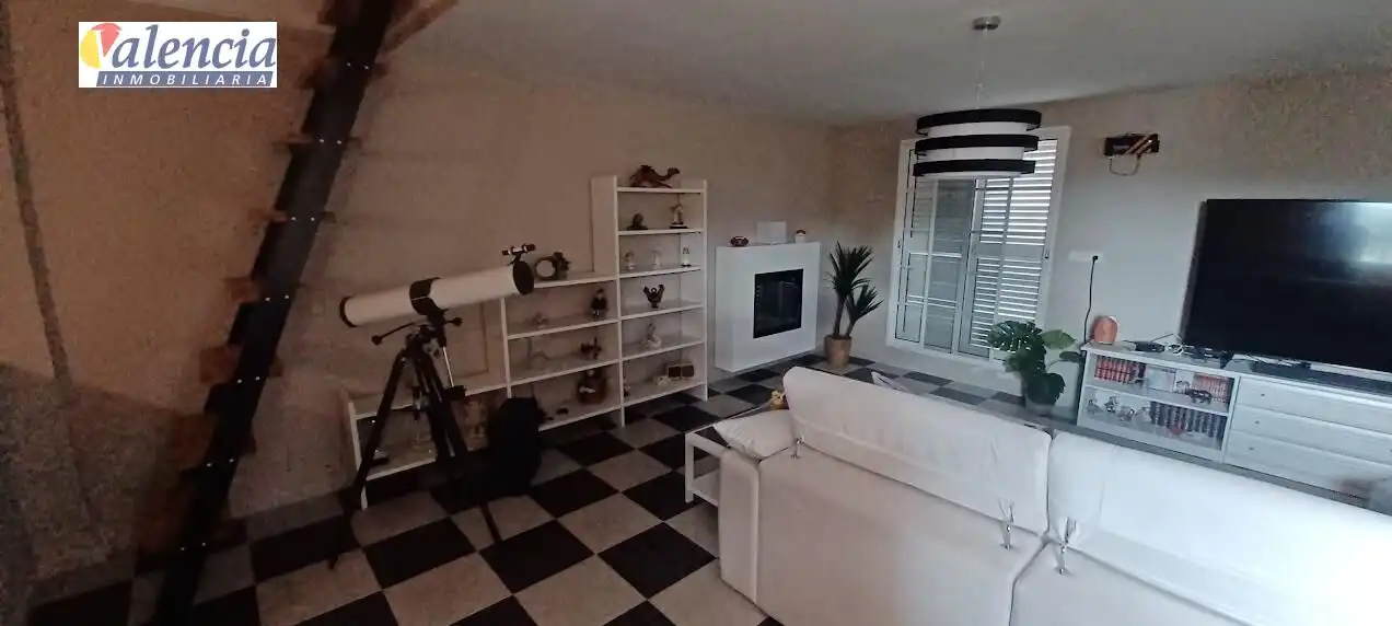 Sala de estar de Casa o chalet en venta en Chiva con Jardín privado