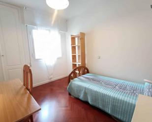 Dormitori de Apartament per a compartir en Getafe amb Moblat, Forn i Rentadora