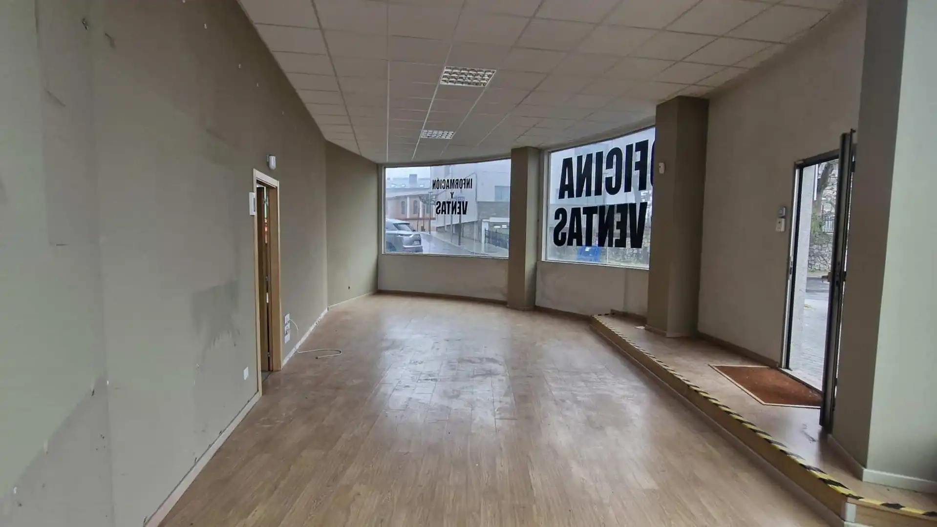 Local comercial en venta en Rúa Víctor Velasco, Carral, imagen 22