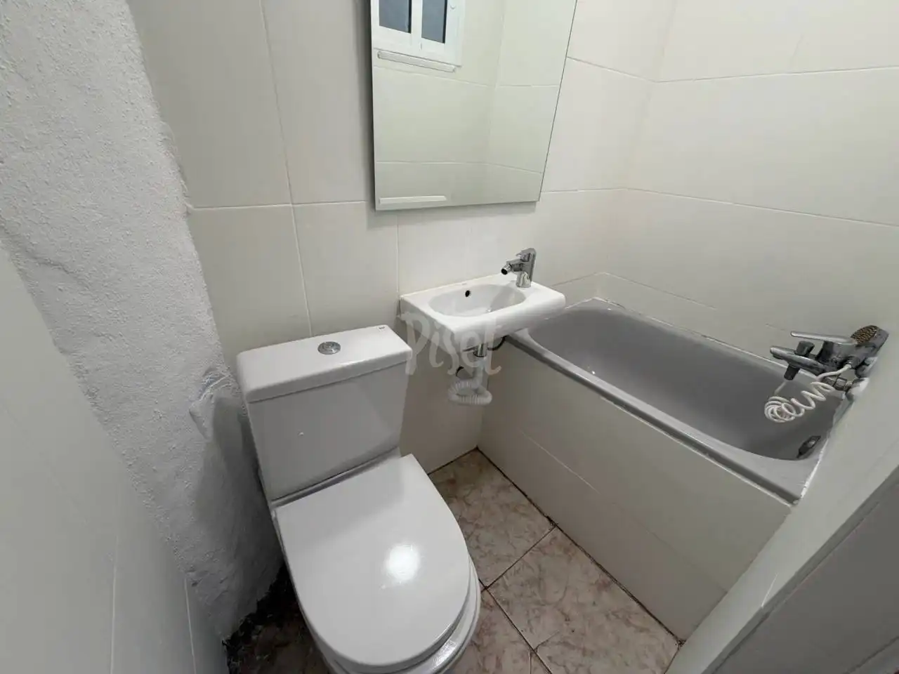 Bany de Pis en venda en Reus