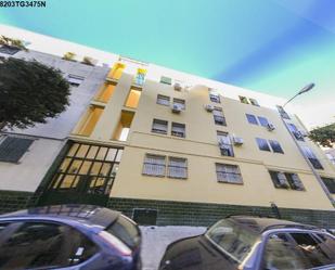 Exterior view of Flat for sale in  Sevilla Capital