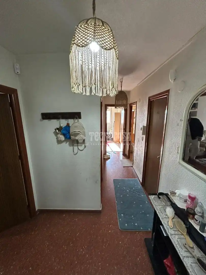 Piso en venta en Granada con Balcón