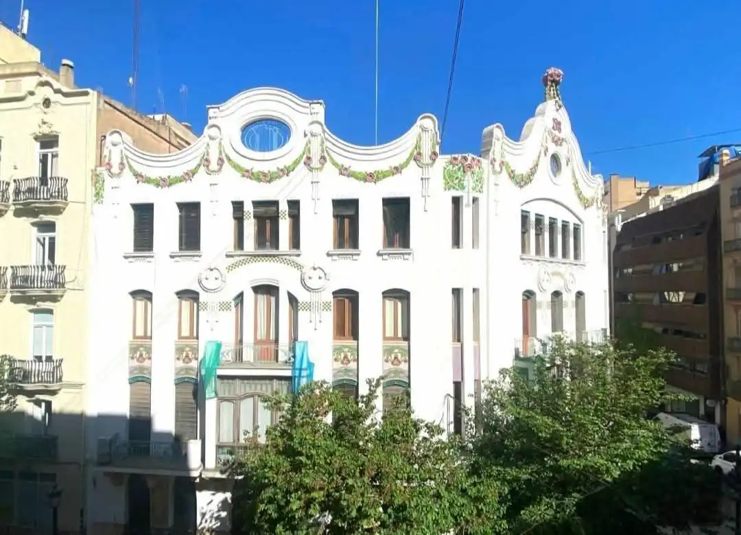 Vista exterior de Piso de alquiler en Valencia con Aire acondicionado, Lavadora y Balcón