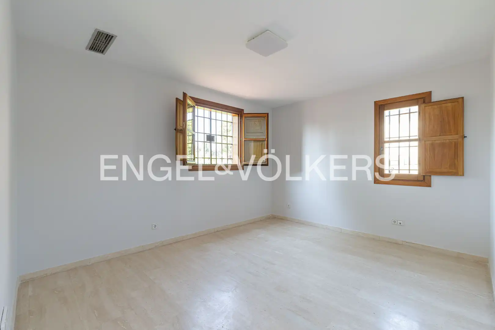 Sala de estar de Casa o chalet de alquiler en Madrid con Aire acondicionado, Calefacción y Jardín privado