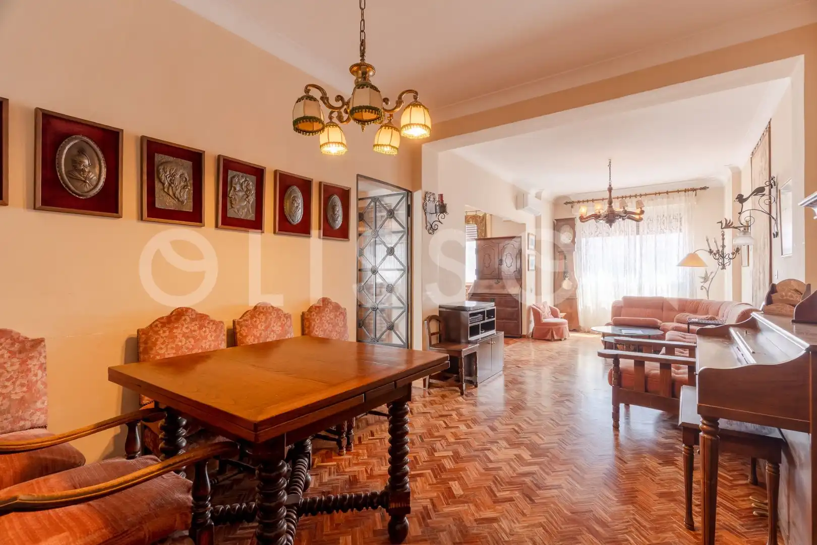 Sala de estar de Piso en venta en Madrid con Calefacción, Trastero y Amueblado
