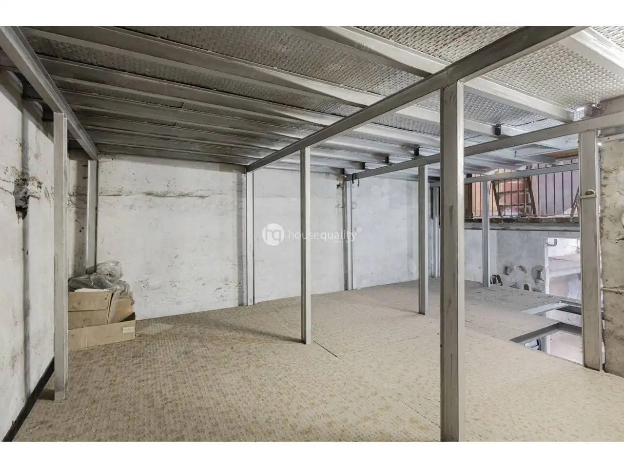 Piso en venta en Barcelona con Jardín privado, Terraza y Balcón