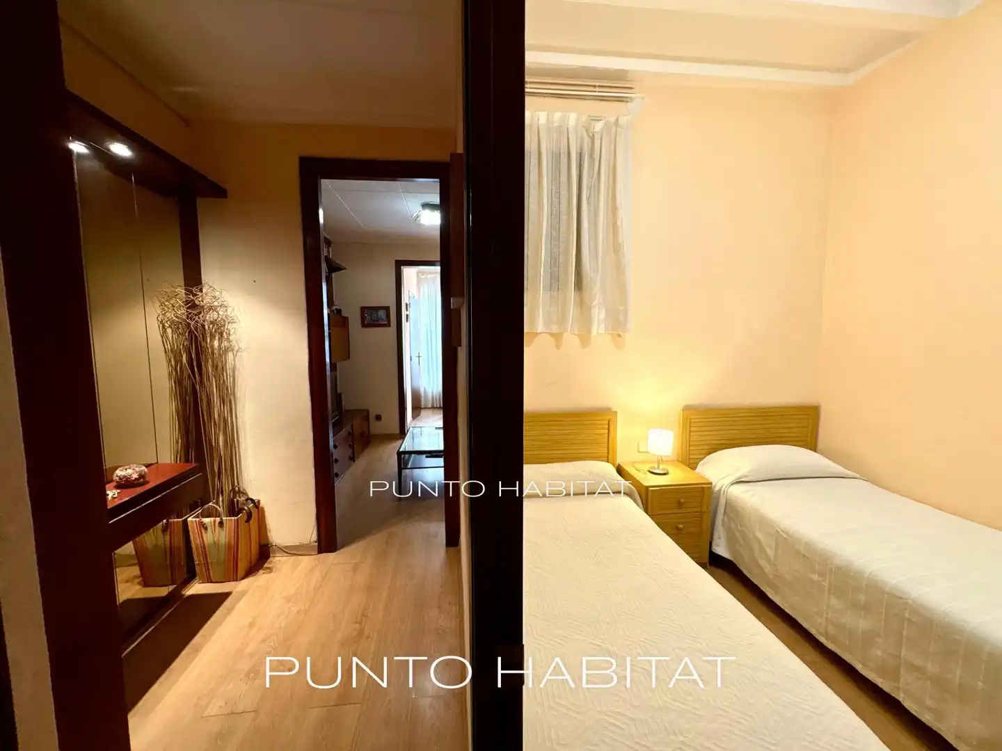 Flat for sale in Barcelona  with Air Conditioner, Heating and Parquet flooring