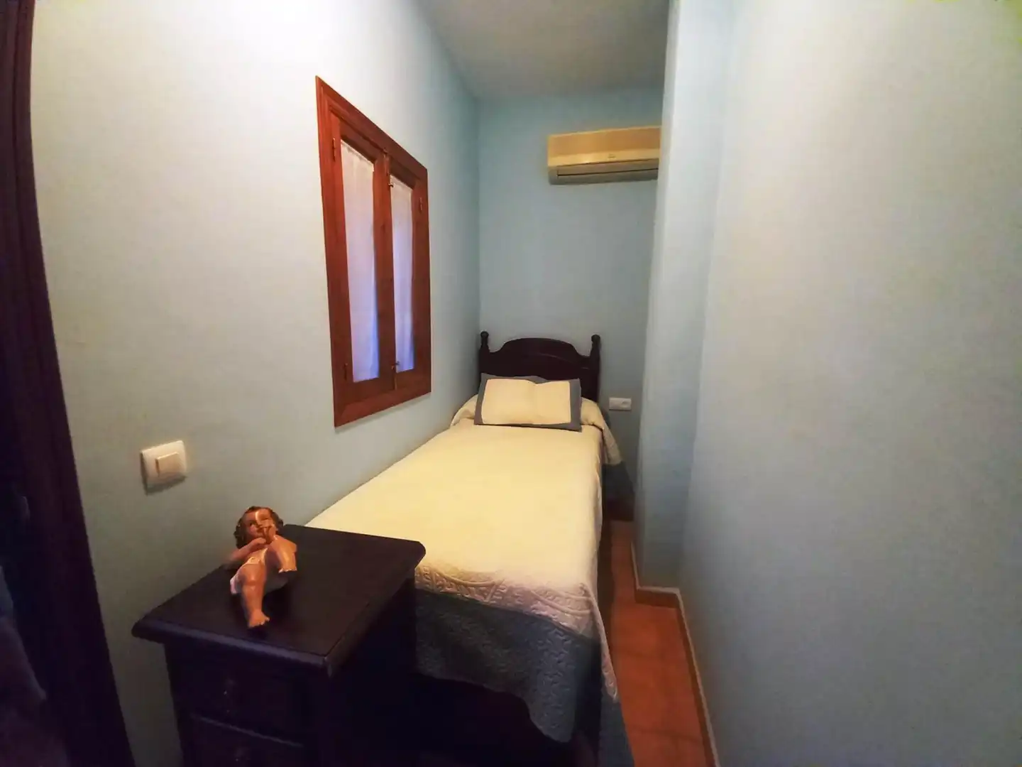 Bedroom of Houses for sale in El Pedroso  with Air Conditioner, Terrace and Storage room