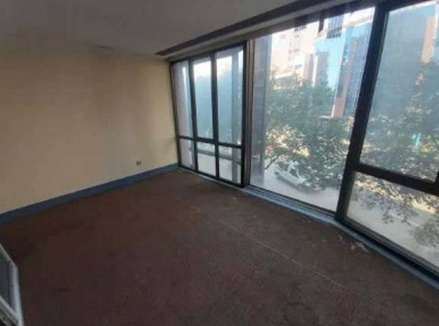 Local comercial en Venta en Avenida COMTE DE SALLENT  en Bons Aires