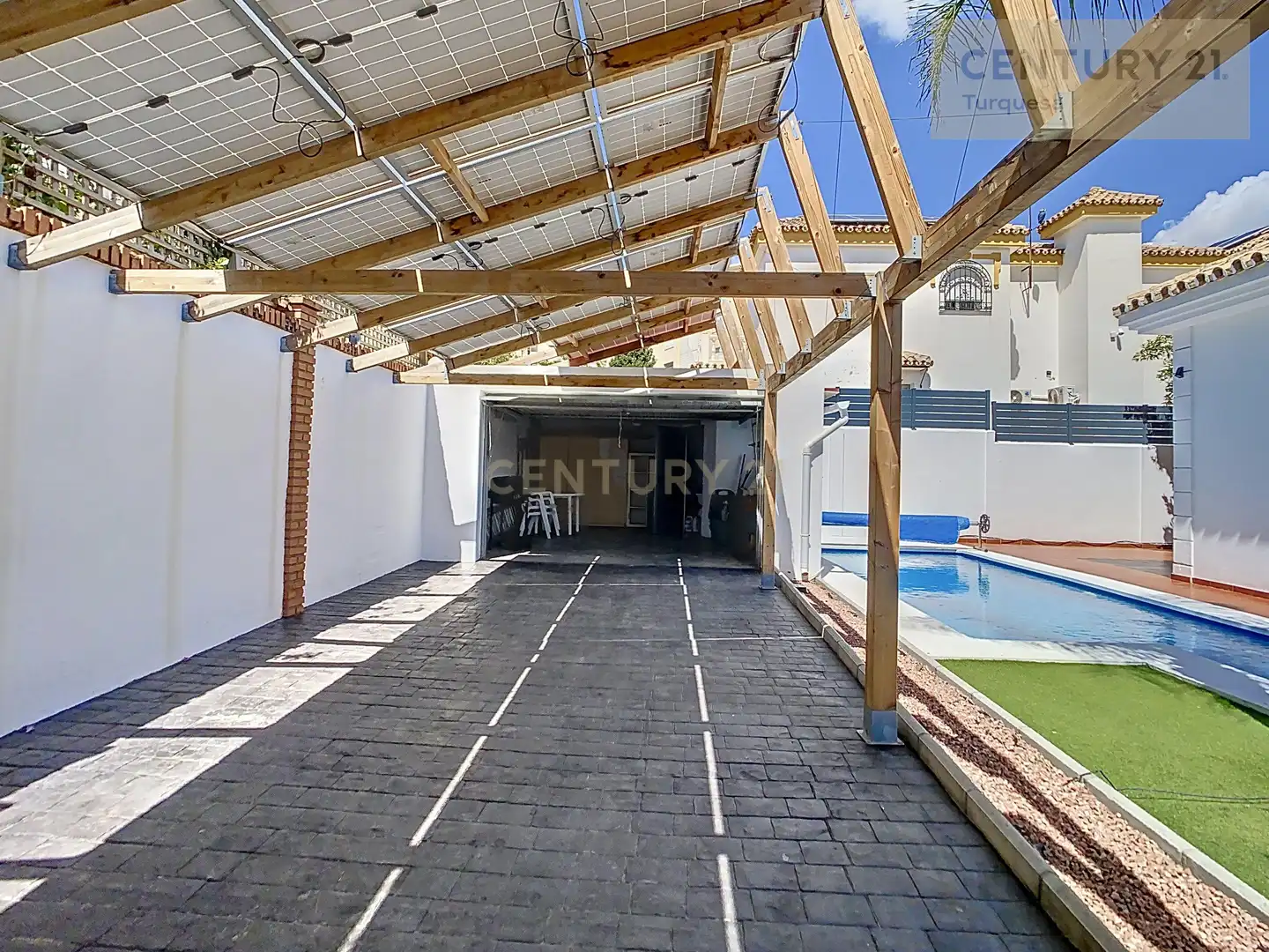 Terrassa de Casa o xalet de lloguer en Torremolinos amb Aire condicionat, Jardí privat i Traster