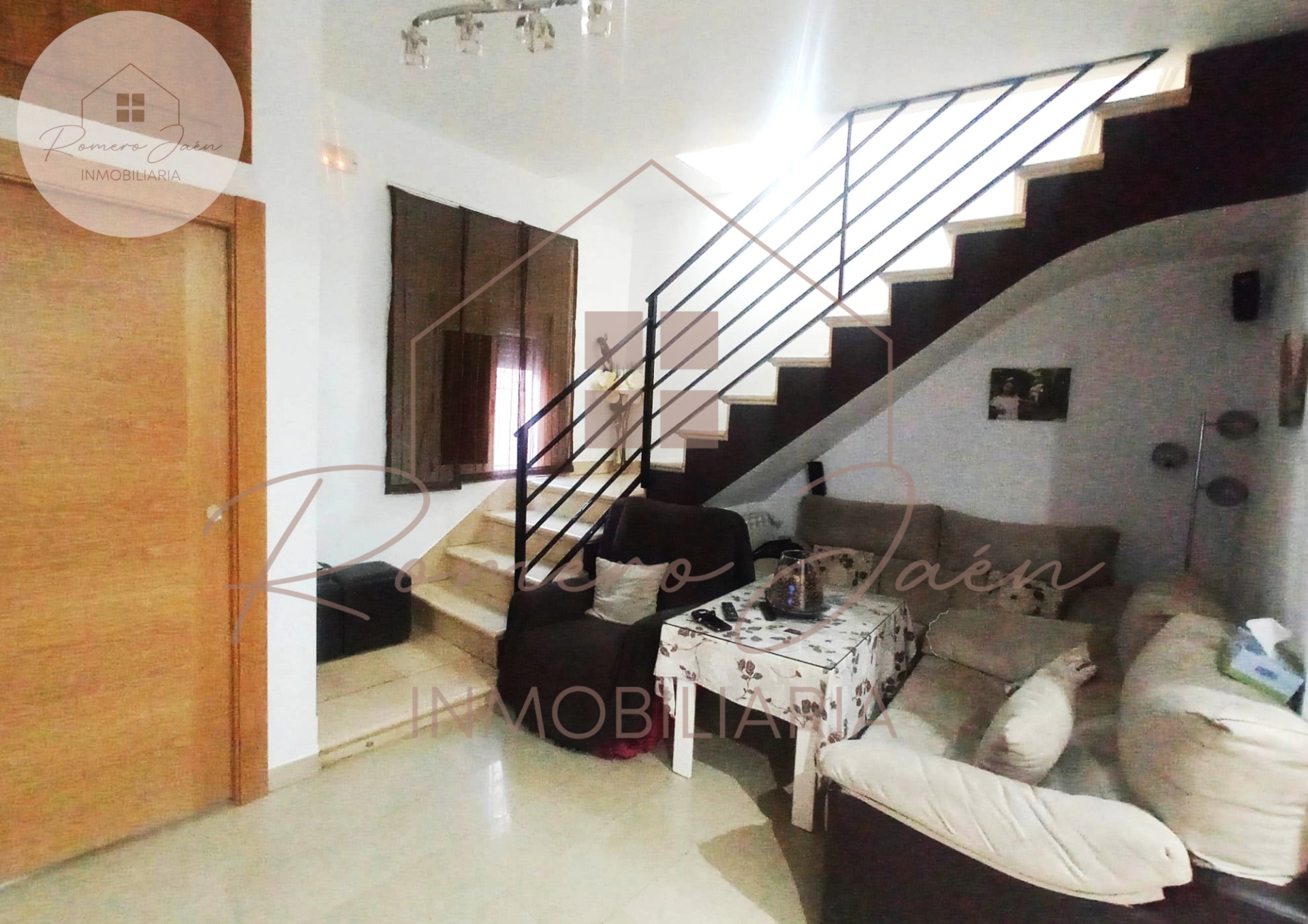 Sala de estar de Casa o chalet en venta en  Jaén Capital con Aire acondicionado, Calefacción y Trastero