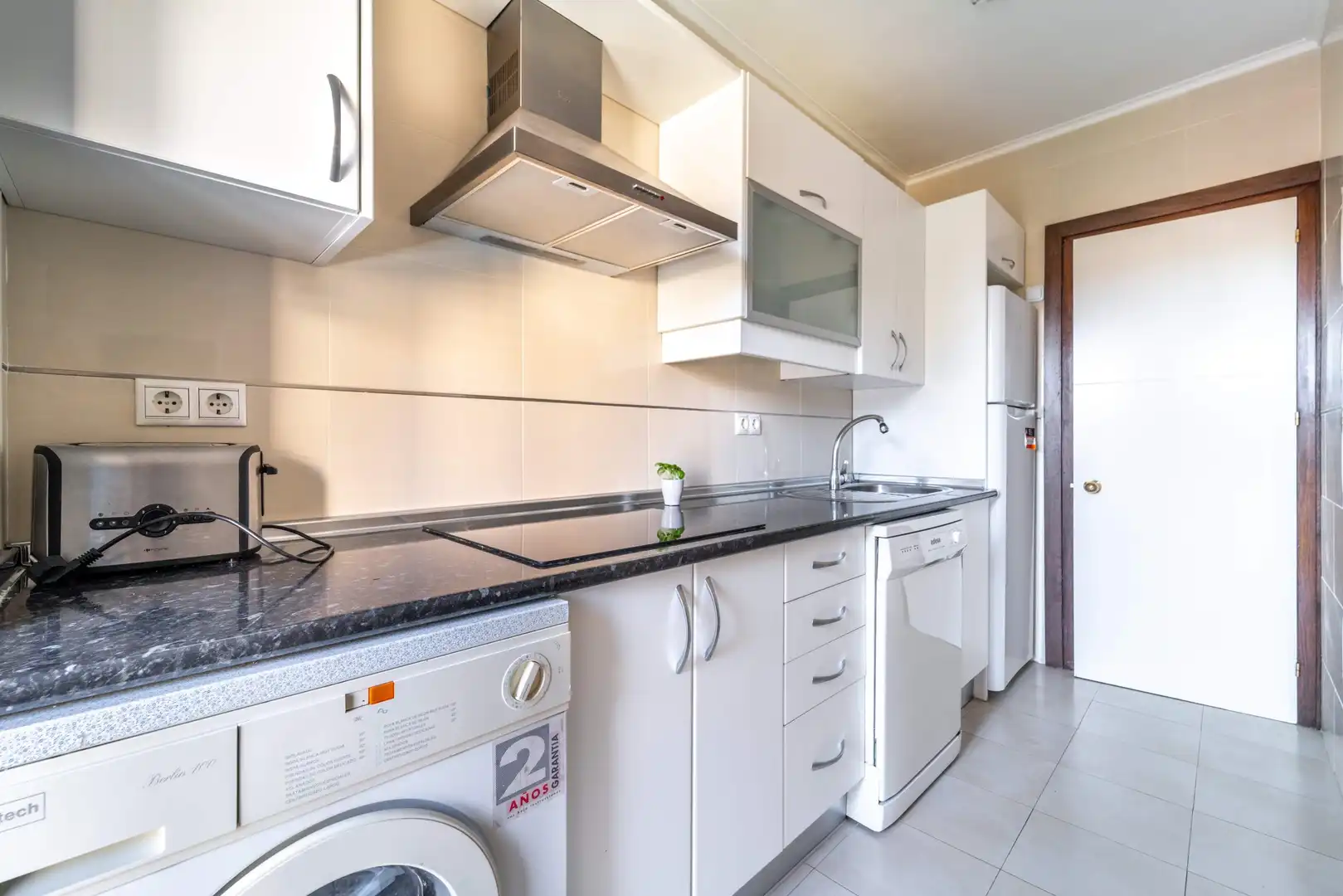 Cuina de Apartament en venda en Torremolinos amb Aire condicionat, Terrassa i Traster