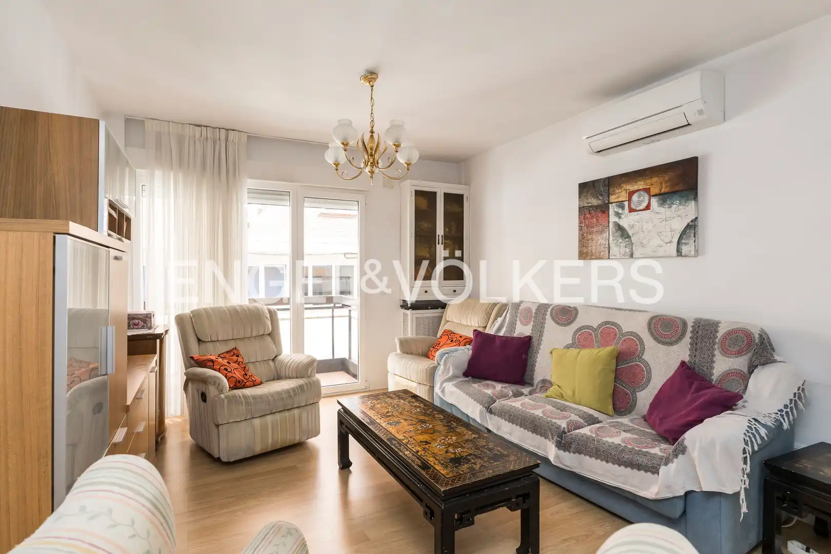 Außenansicht von Wohnung zum Verkauf in Madrid mit Klimaanlage, Heizung und Terrasse