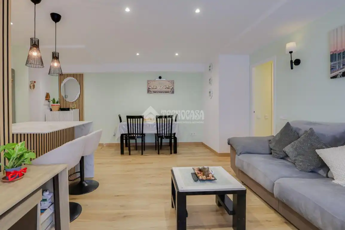 Sala de estar de Piso en venta en Rubí con Balcón