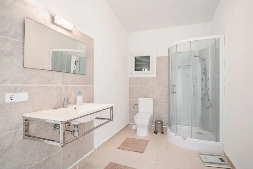 Bany de Casa o xalet en venda en Manacor amb Aire condicionat, Jardí privat i Terrassa