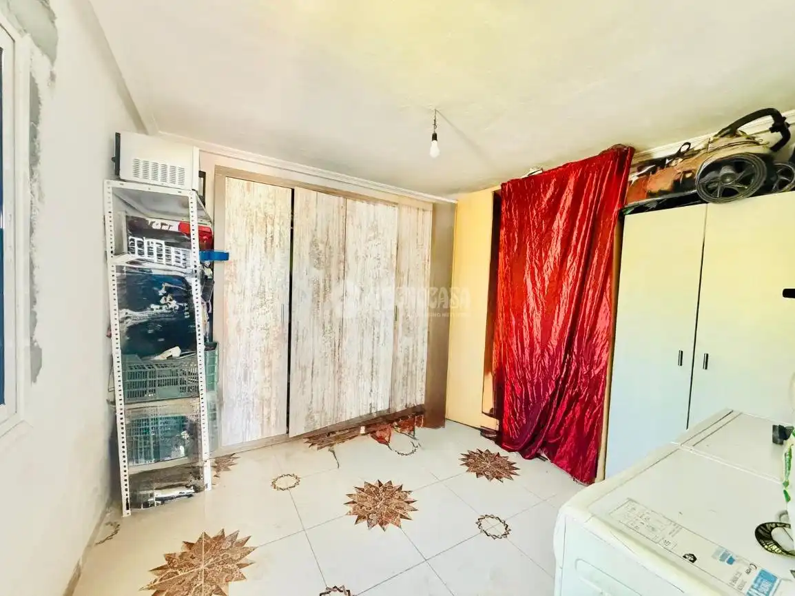 Casa adosada en venda en Almería amb Terrassa i Balcó