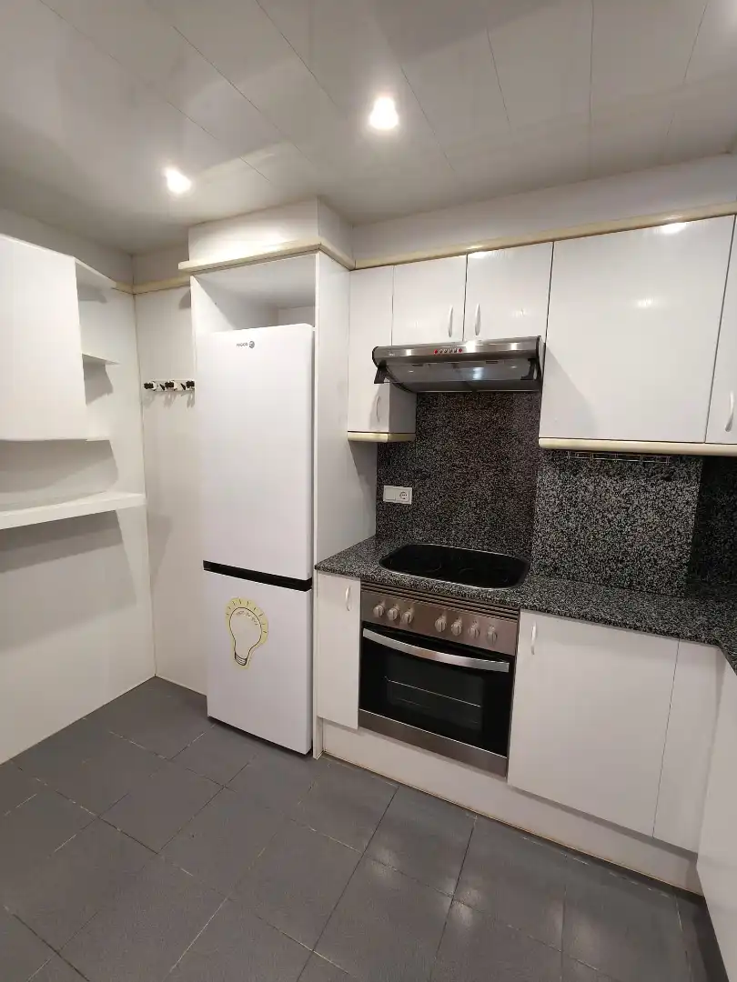 Küche von Maisonette zum Verkauf in Barcelona mit Klimaanlage, Heizung und Parkett