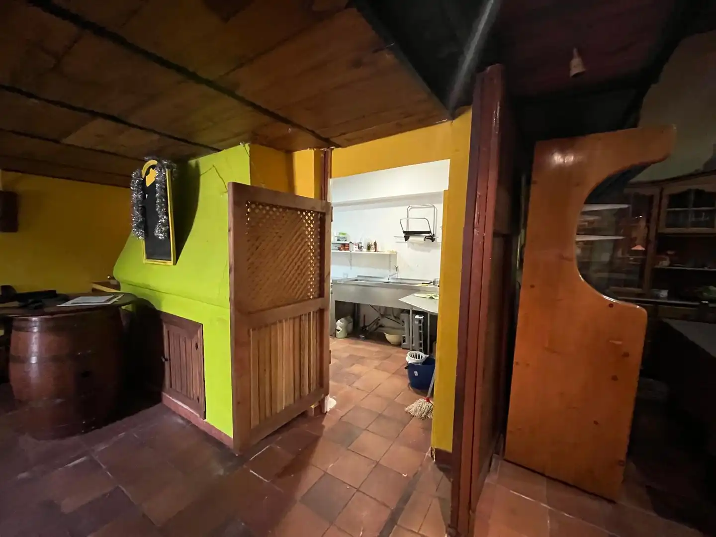 Cocina de Local en venta en Santibáñez de Valcorba con Amueblado
