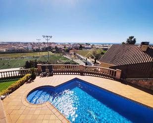 Swimming pool of House or chalet for sale in Santa Susanna  with Air Conditioner, Heating and Private garden