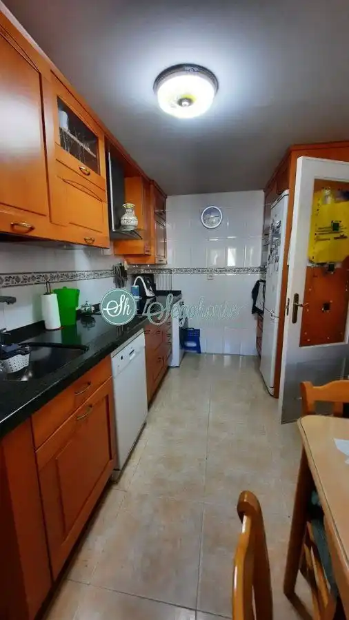 Cuina de Casa o xalet en venda en La Lastrilla  amb Aire condicionat, Calefacció i Terrassa