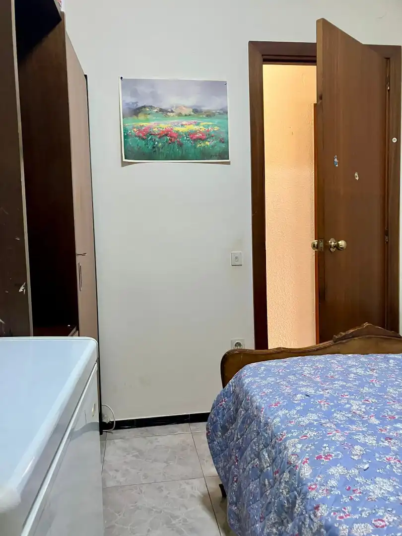 Dormitori de Casa o xalet en venda en Olot amb Calefacció, Terrassa i Balcó