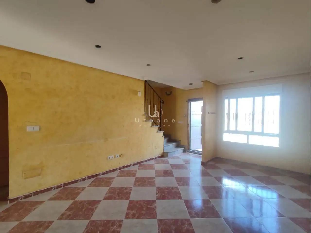 Casa adosada en venta en Beniel