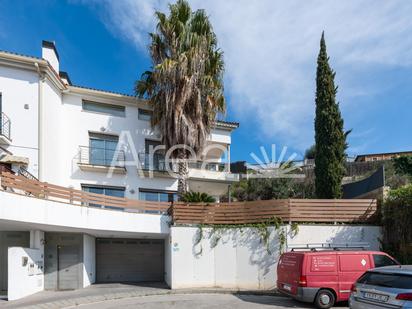 Vista exterior de Casa o xalet en venda en Sant Andreu de Llavaneres amb Calefacció, Jardí privat i Terrassa