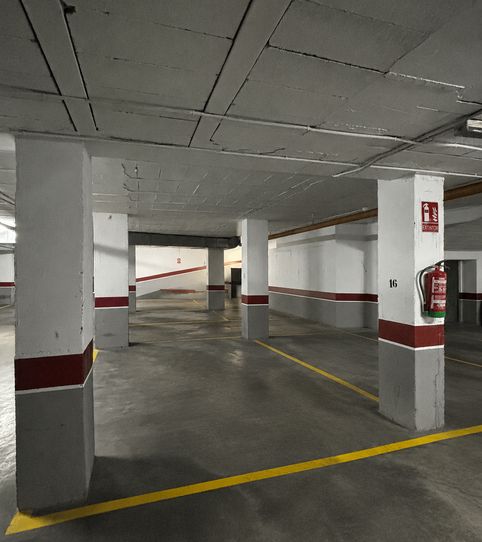 Foto 2 de Garaje en venta en Centro, Montequinto