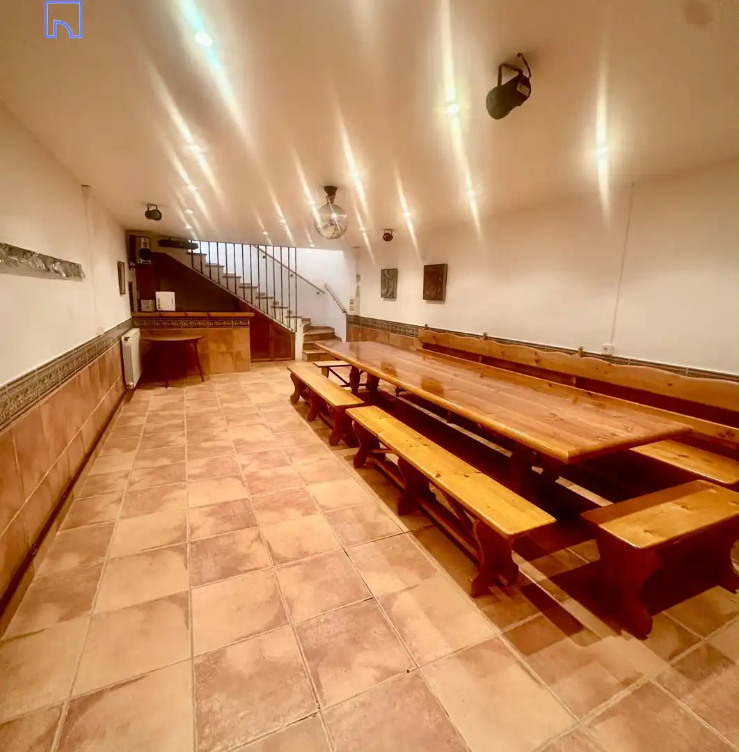 Houses for sale in Tudela  with Air Conditioner, Heating and Storage room