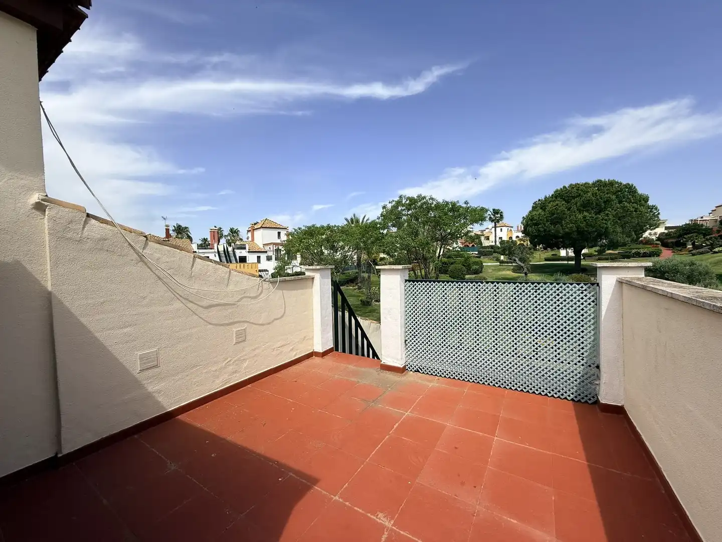 Semi-detached house with pool for sale in Costa Esuri, imagen 25