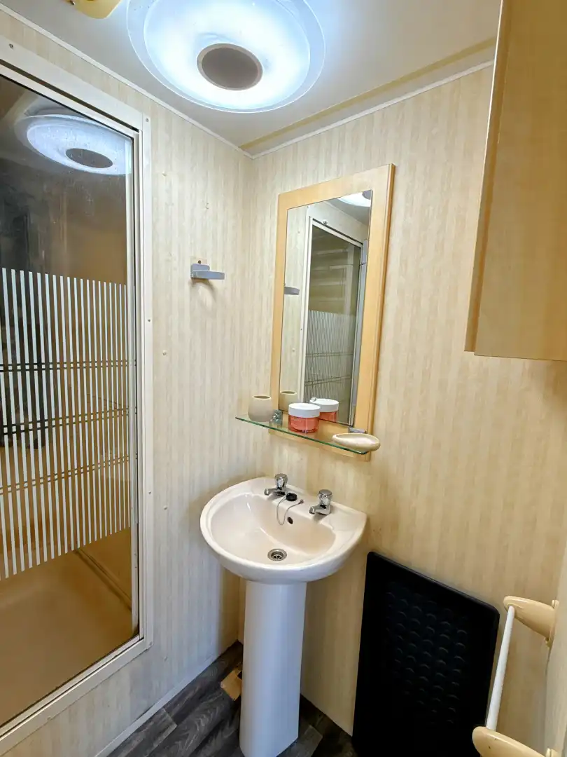 Baño de Finca rústica en venta en Ponteceso con Calefacción y Amueblado
