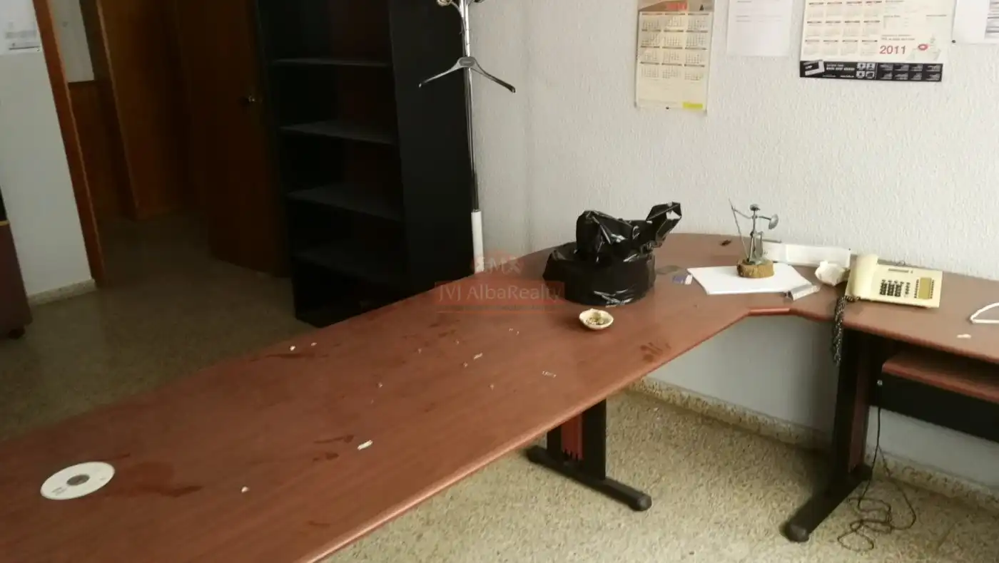 Büro zur Miete in Albacete mit Klimaanlage