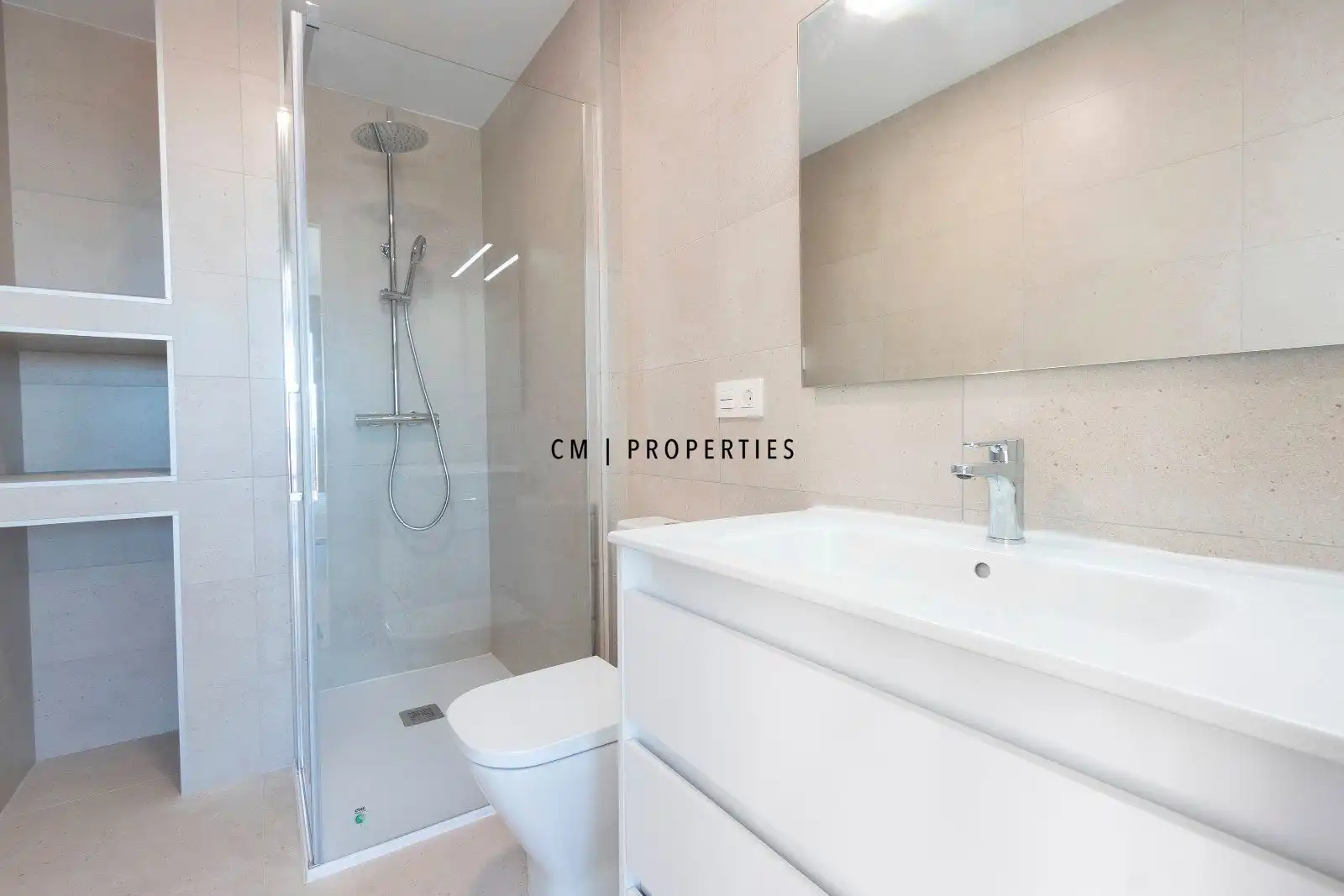 Bathroom of Attic for rent in Sagunto / Sagunt  with Air Conditioner, Heating and Parquet flooring