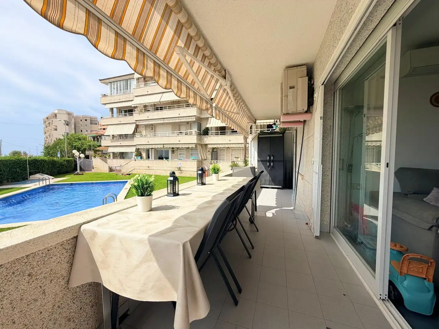 Terrassa de Planta baixa en venda en Cunit amb Piscina comunitària