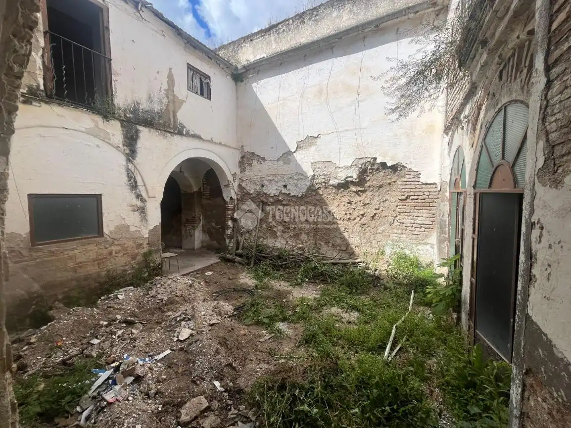 Casa adosada en venda en Écija