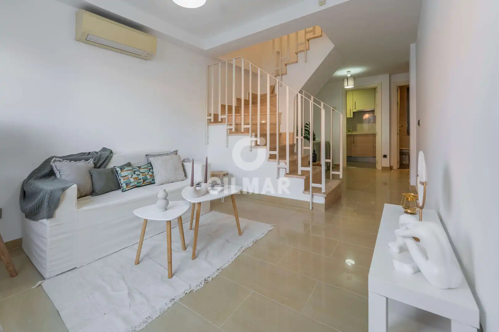 Living room of Attic for sale in Madrid  with Heating, Private garden and Storage room