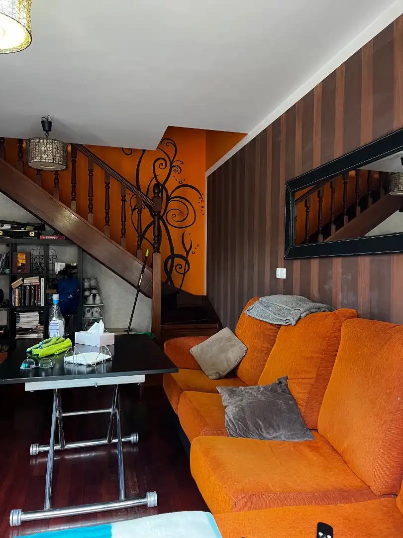 Sala de estar de Casa adosada en venta en Torrelavega  con Calefacción, Terraza y Trastero