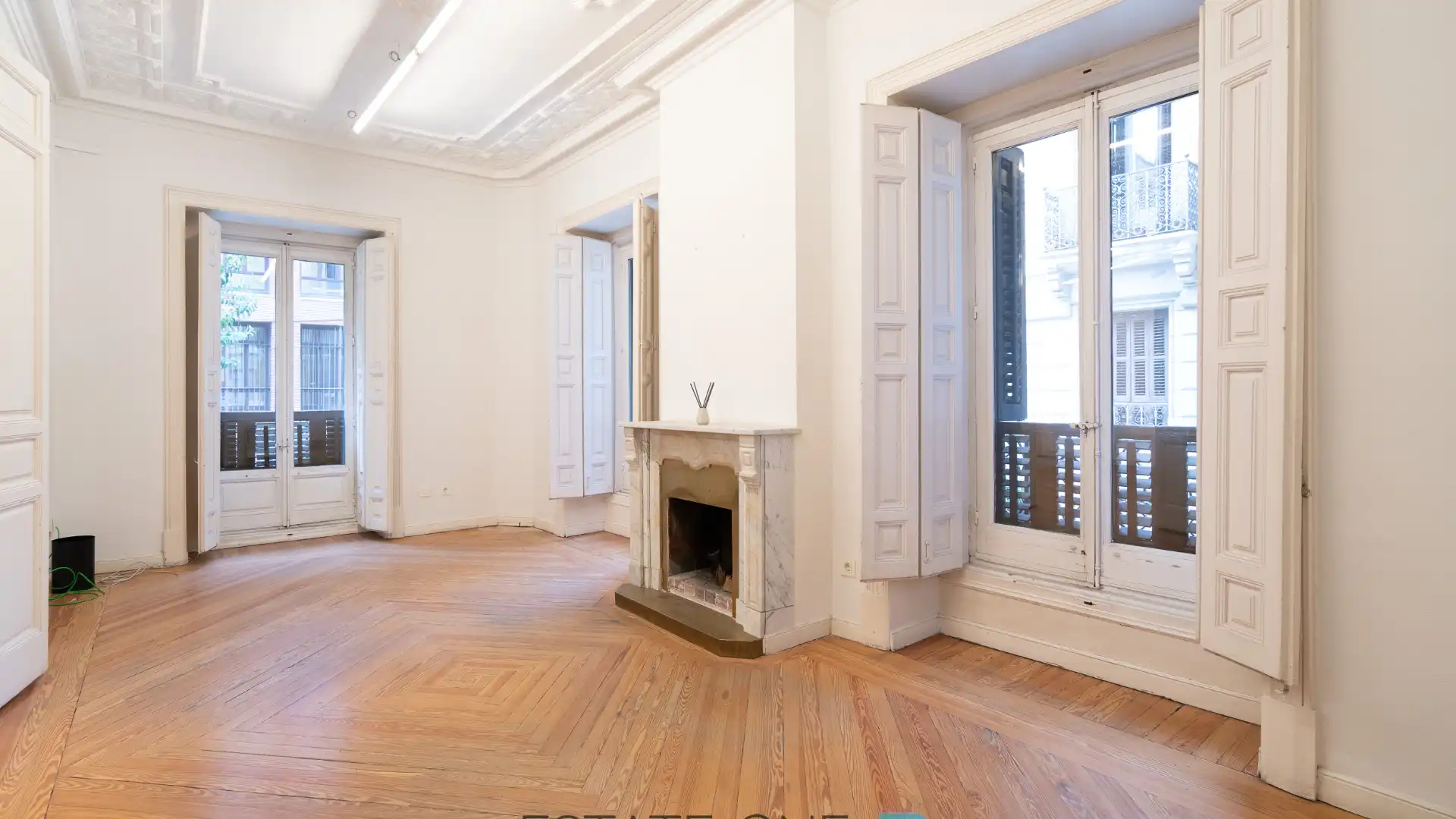 Sala de estar de Oficina de alquiler en  Madrid Capital con Aire acondicionado, Calefacción y Balcón