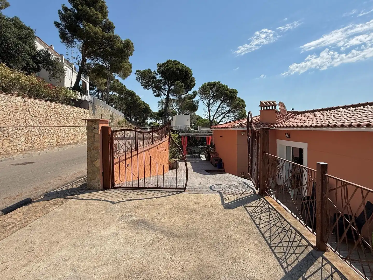 Außenansicht von Haus oder Chalet zum Verkauf in Sant Feliu de Guíxols mit Heizung, Terrasse und Abstellraum