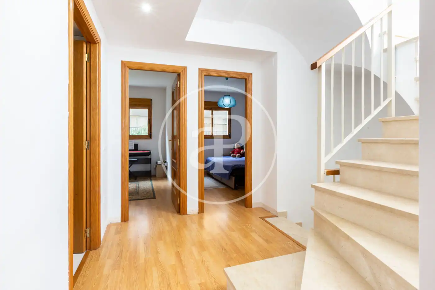 Casa adosada en venta en Chiva con Aire acondicionado, Calefacción y Jardín privado