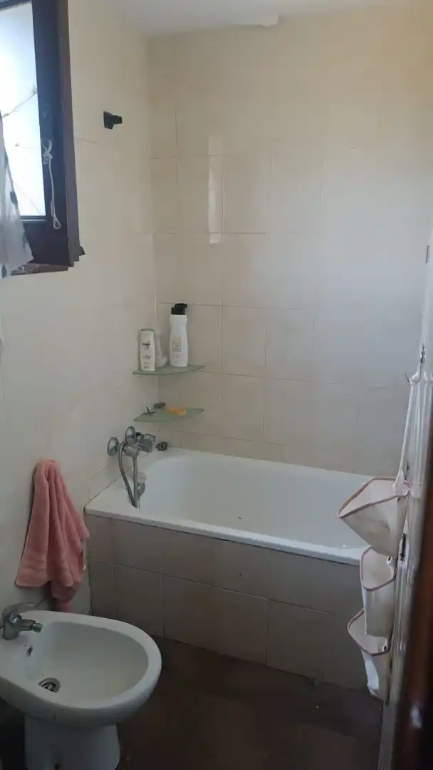 Bany de Casa o xalet en venda en  Logroño amb Calefacció i Traster