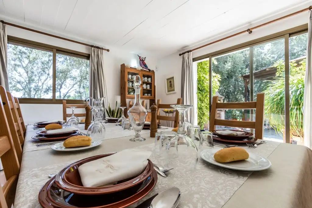 Comedor de Finca rústica en venta en Pollença con Aire acondicionado, Calefacción y Jardín privado