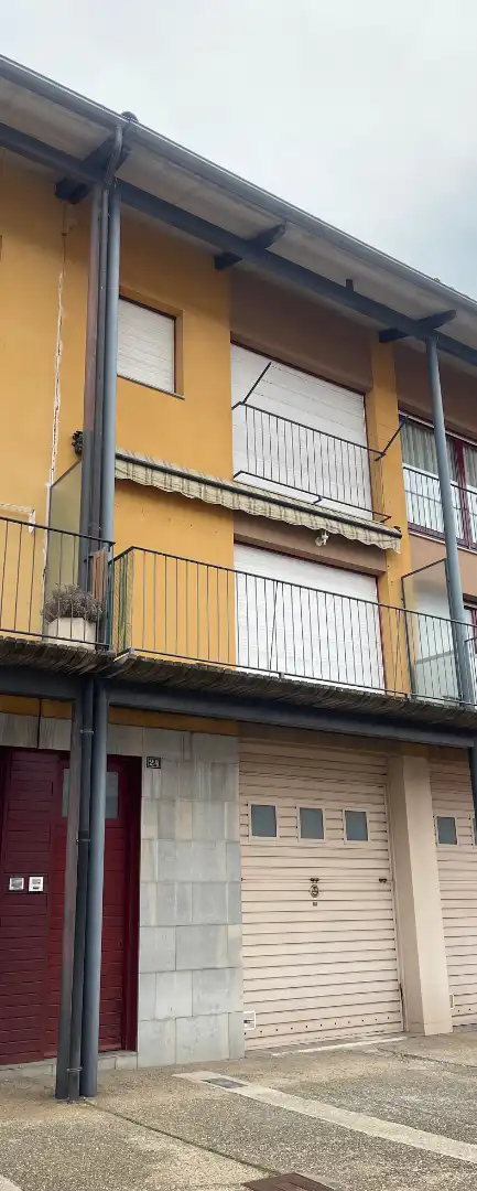 Terraza de Casa adosada en venta en Sant Joan de les Abadesses con Calefacción, Jardín privado y Trastero